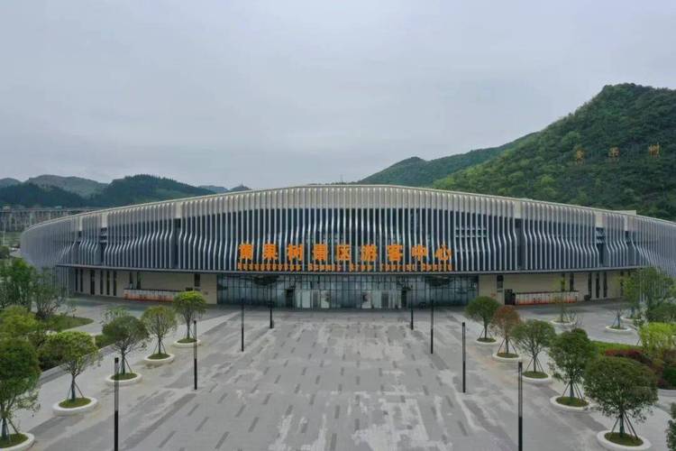 融山水文脉 筑便民枢纽 黄果树景区游客中心打造旅游服务新标杆